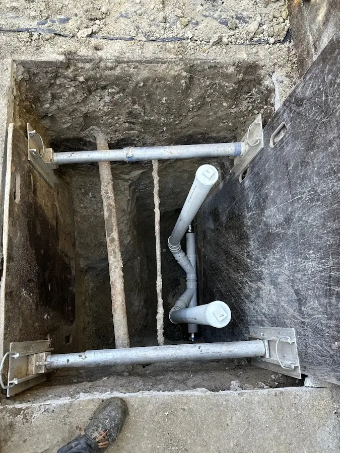 Experienced plumber completing Gas Line Repair work in Broadlands